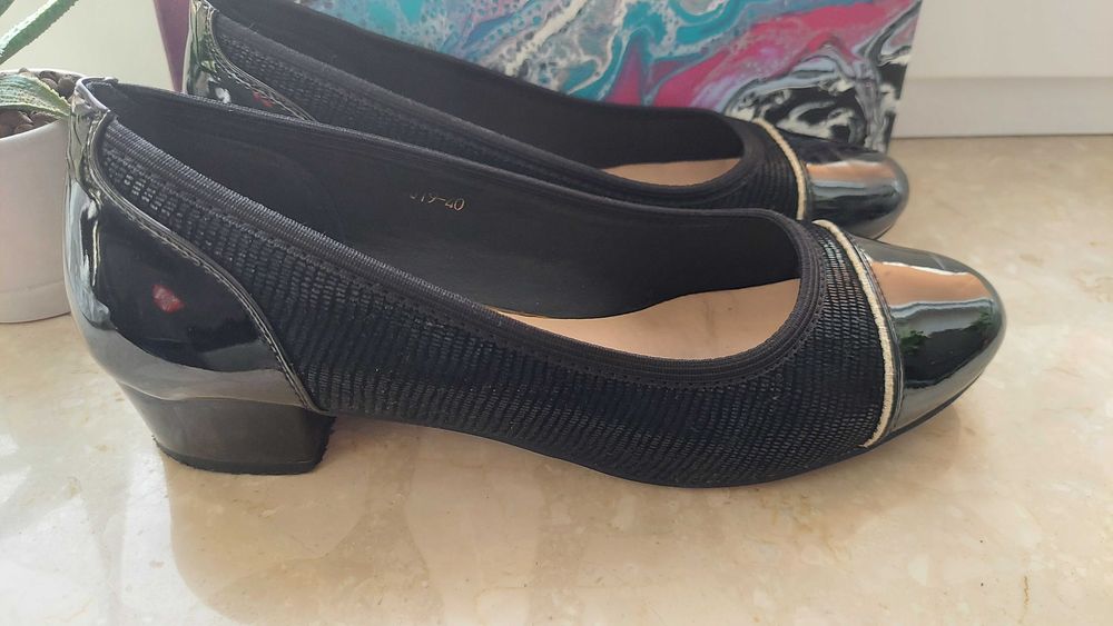 Buty, człenka, skóra, rozm 40, niski obcas