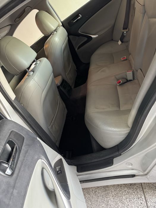 Lexus IS 220 — fotografia 7