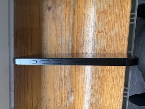 Iphone 16 pro 128 gb Black Tytanium Dual sim.