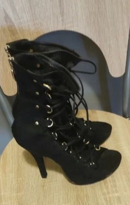 Czarne botki bez palców,sandały Graceland rozmiar 40