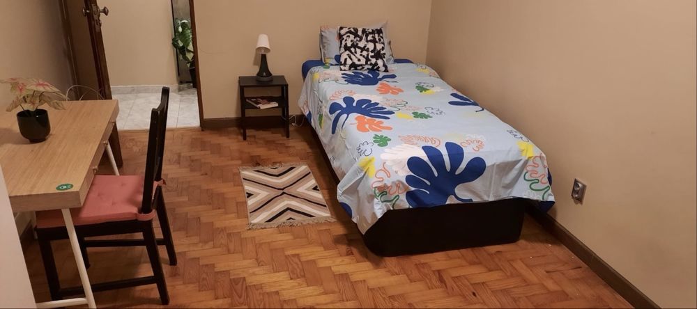 Quarto disponivel para Alugar