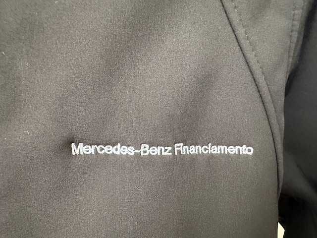 Casaco Mercedes-Benz