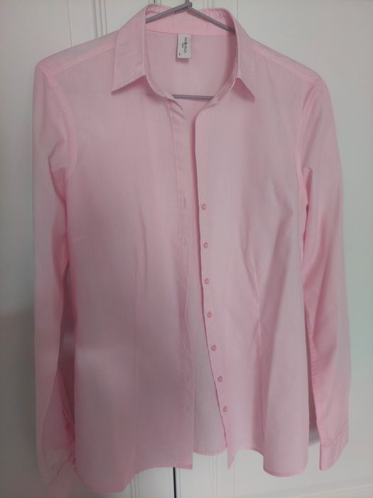 Рожева жіноча сорочка