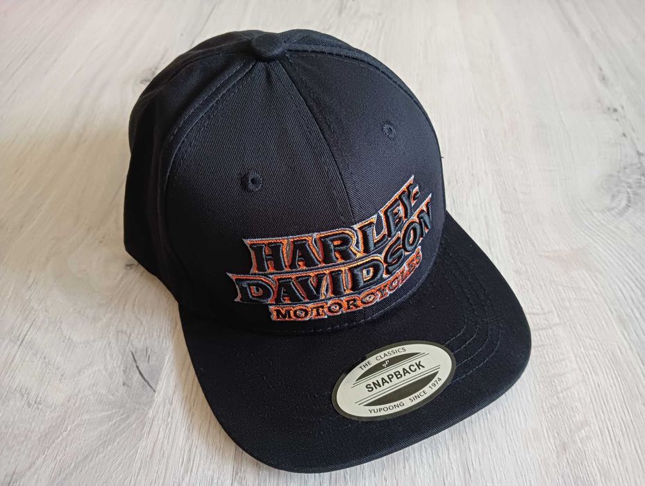 Бейсболка спэпбэк Harley Davidson кепка с прямым козырьком.