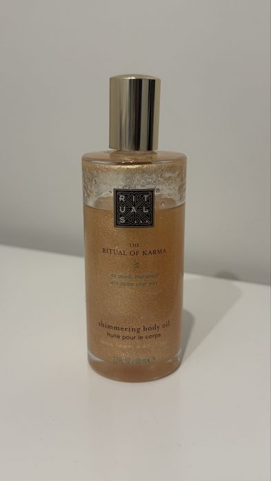 Rituals shimmering body oil