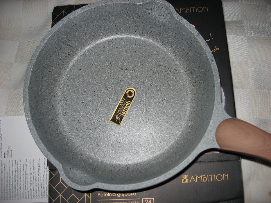 NOWA Patelnia głęboka 24cm AMBITION PETRA
