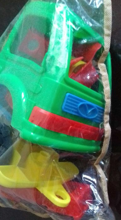 Машина - конструктор (детям от 2 до 5)