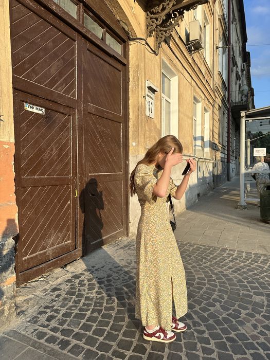сукня zara квіткова