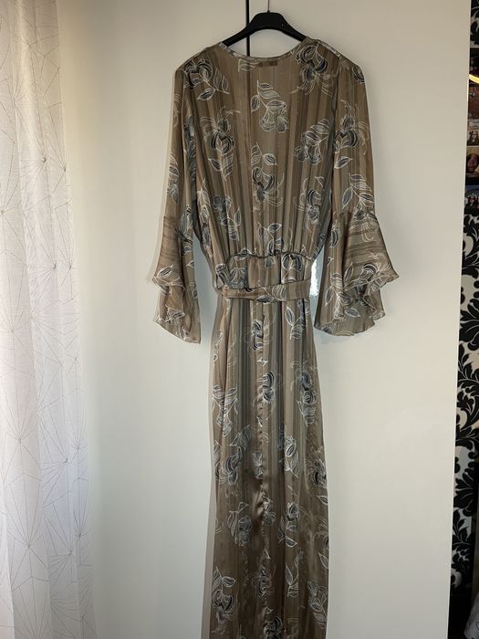 Vestido comprido elegante de cerimónia ou casamento