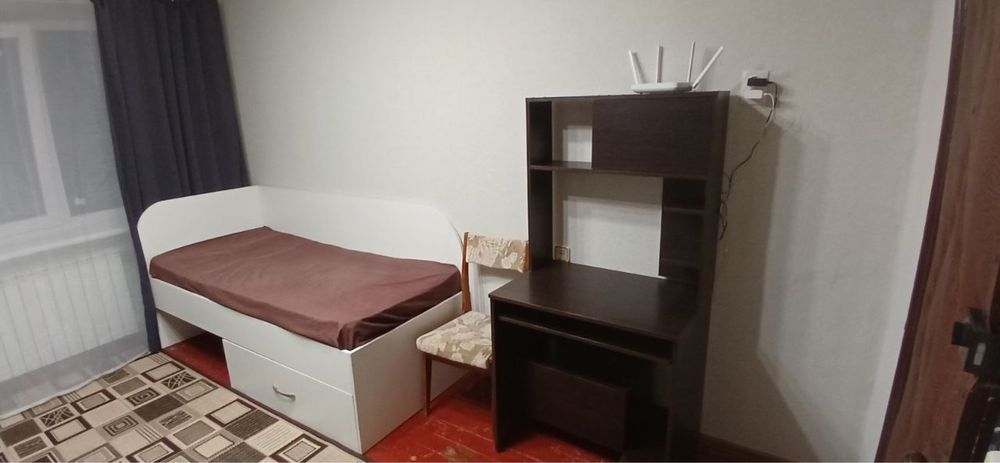 Здавм кімнату для дівчини