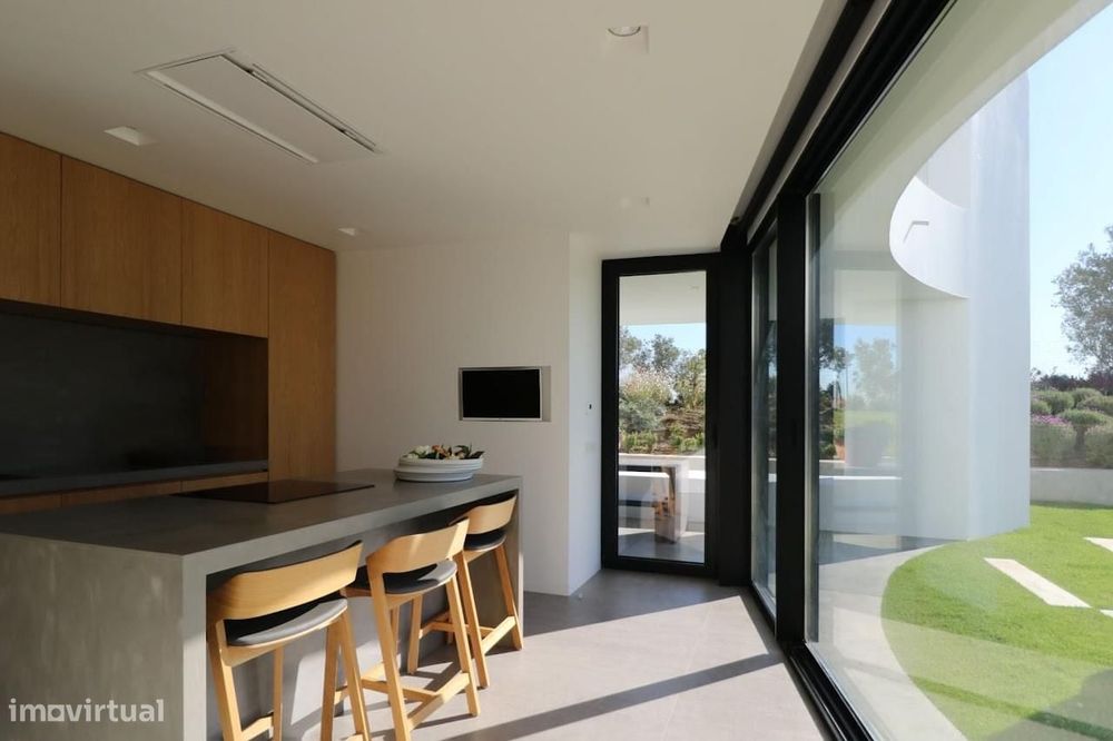 Moradia T5 com piscina, Oeiras