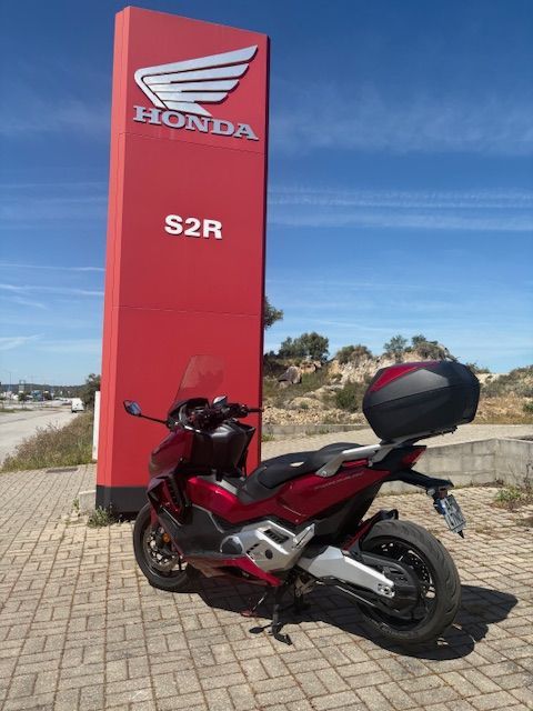 Honda Forza 750