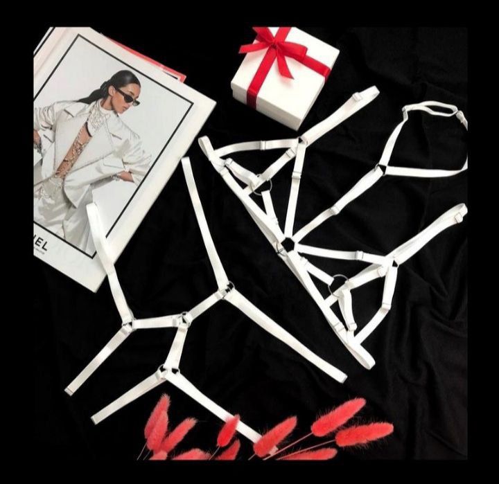 Комплект контурного белья