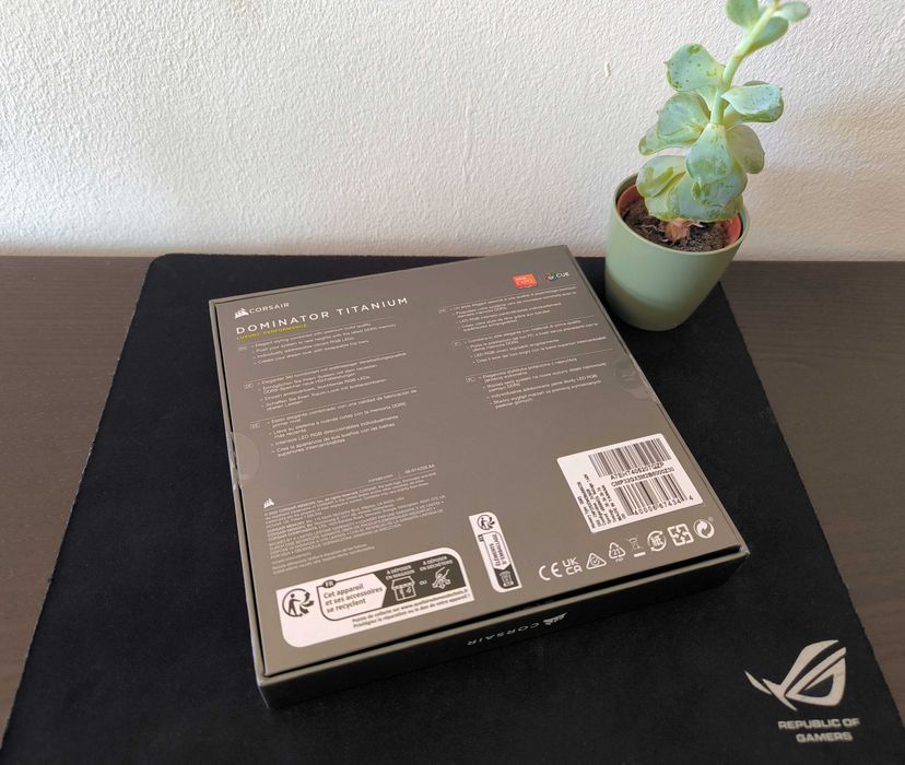 Memórias Corsair Titanium RGB DDR5 32GB | 6000Mhz CL30 (NOVO)