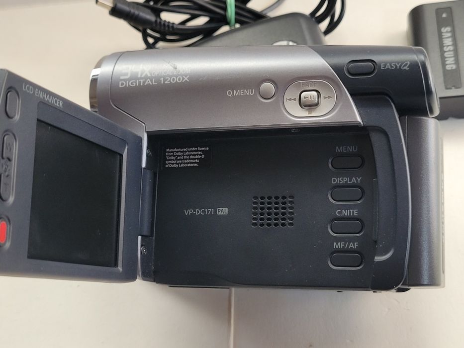Відеокамера Samsung VP-DC171