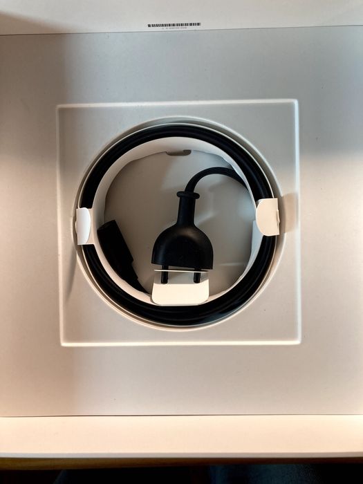 Mac Mini M2 256gb (8GB RAM) - COMO NOVO