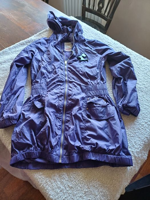Kurtka używana dla dziewczynki Reserved rozmiar 152 cm 
Wierzch - 100