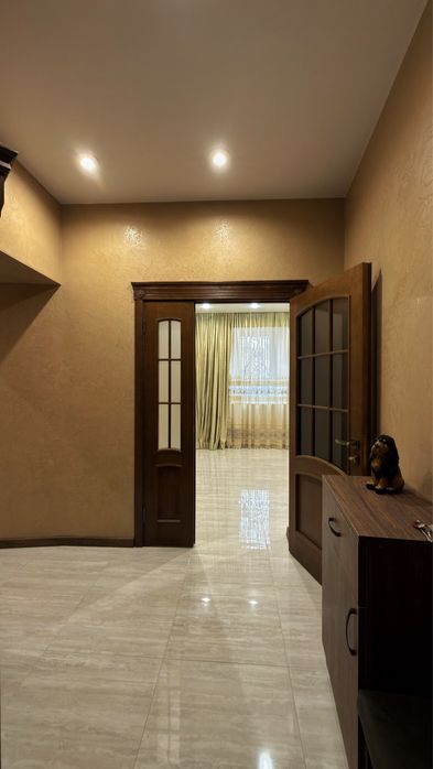 2-х кімнатна, Старе місто (з ремонтом, меблями, технікою)