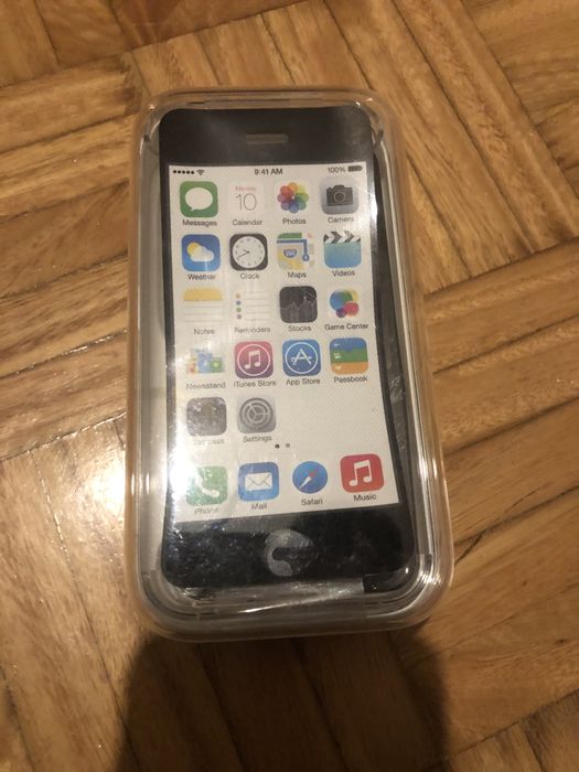 iPhone 5C 16GB with Cracked Display and Swollen Battery (for Repair)64739974266753121