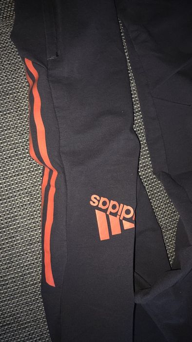 Spodnie z kieszeniami Adidas S