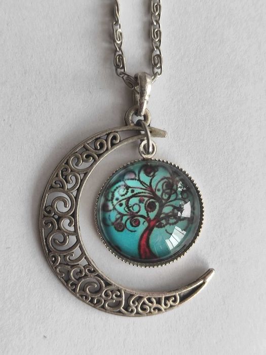 Naszyjnik księżyc z drzewem życia