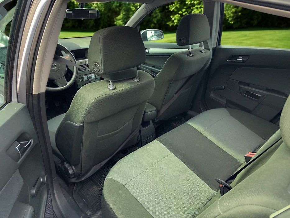 Оренда авто Opel Astra  ВИГІДНО