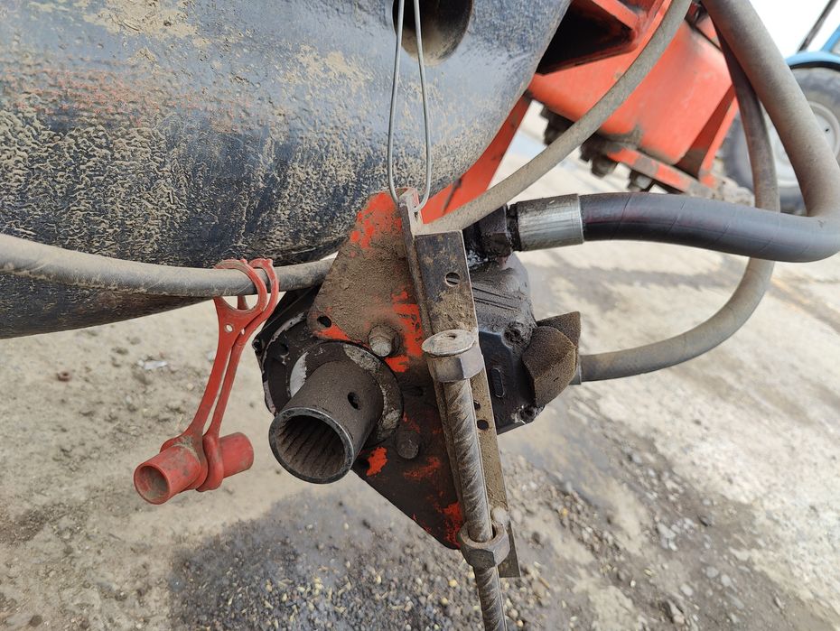 Сеялка пневматическая KUHN Moduliner ML2800