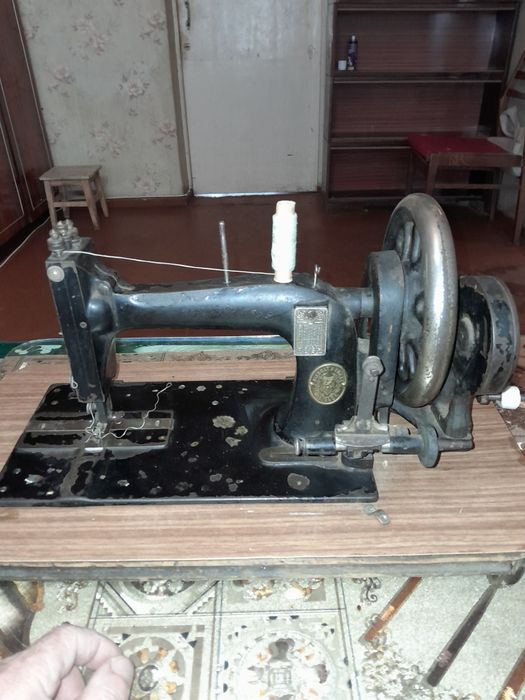 Швейная машинка антиквариат
