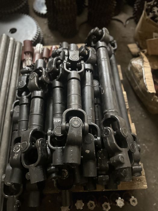 Шлицевой кардан, Гук, Шарнир, копалка, косилка, опрыскиватель