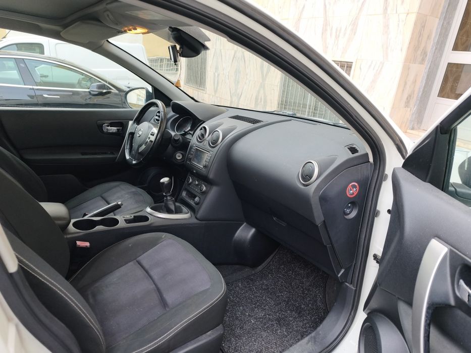 Nissan qashqai 1.6 2012