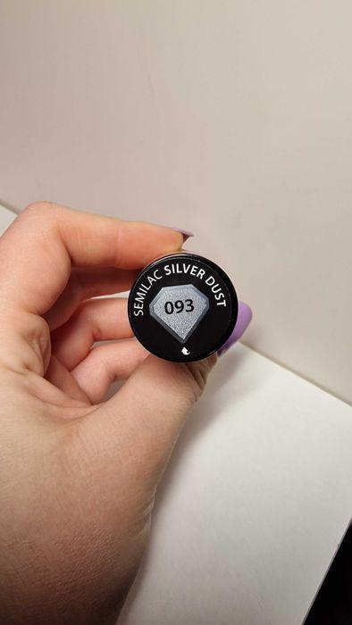 Hybrydowy lakier do paznokci Semilac Silver Dust 093 UV