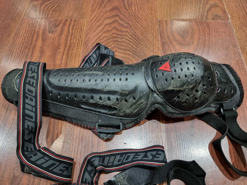 Nakolanniki ochraniacze kolan Dainese Knee V E1 rozm. L Downhill MX