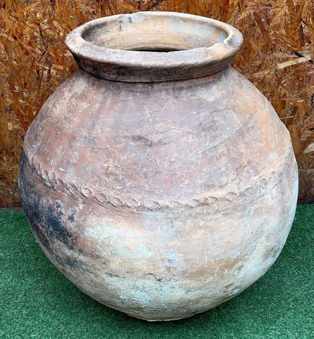 Talha centenaria em terracota