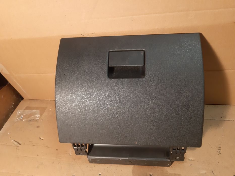 Ford Fusion schowek pasażera