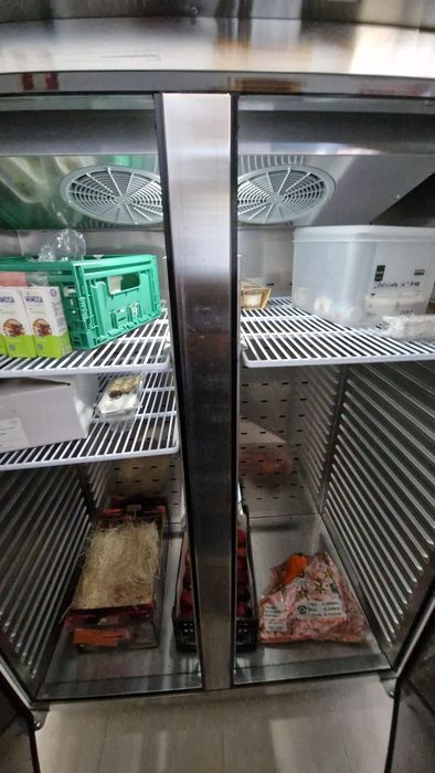 Frigorífico Metro Profissional