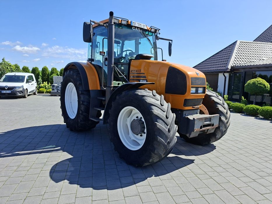 Renault Ares 640