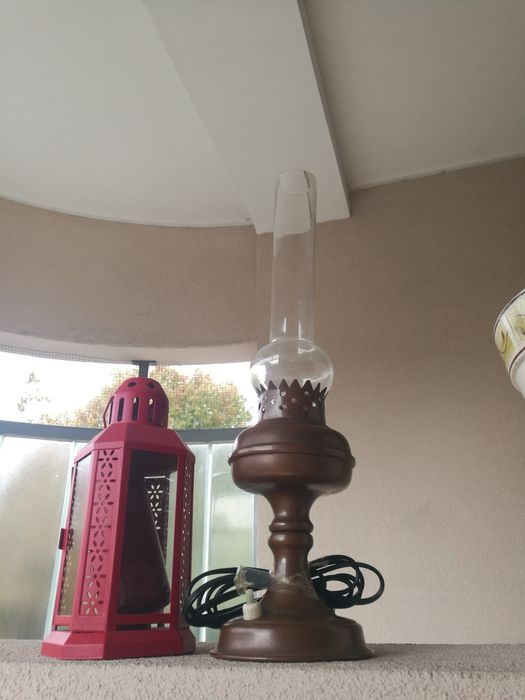 Dois candeeiros em latão