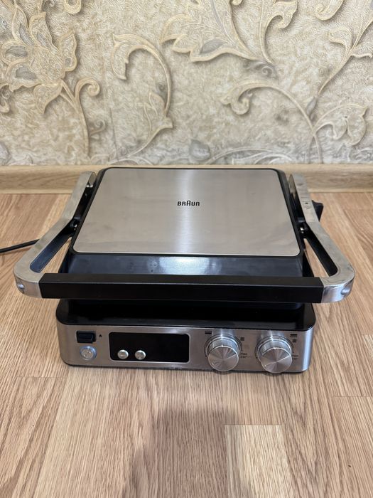 Гриль-барбекю електричний Braun CG7040