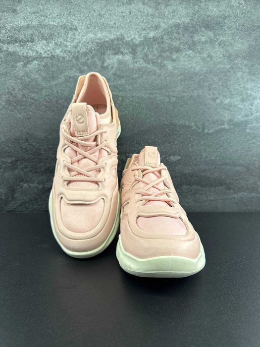 Нові шкіряні кросівки Ecco оригінал (36)