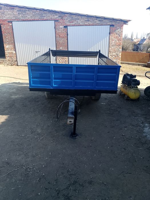 Продам прицеп 1птс3