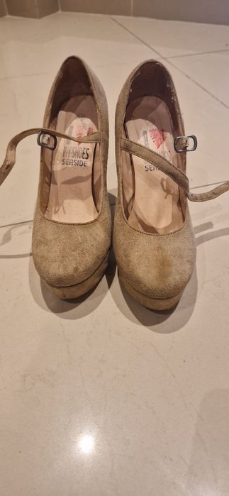 Vendo Sapatos em bom estado