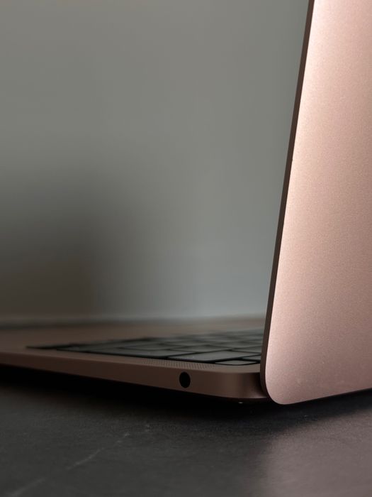 Macbook Air Złoty