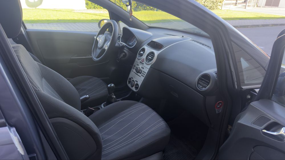 Opel Corsa — fotografia 8