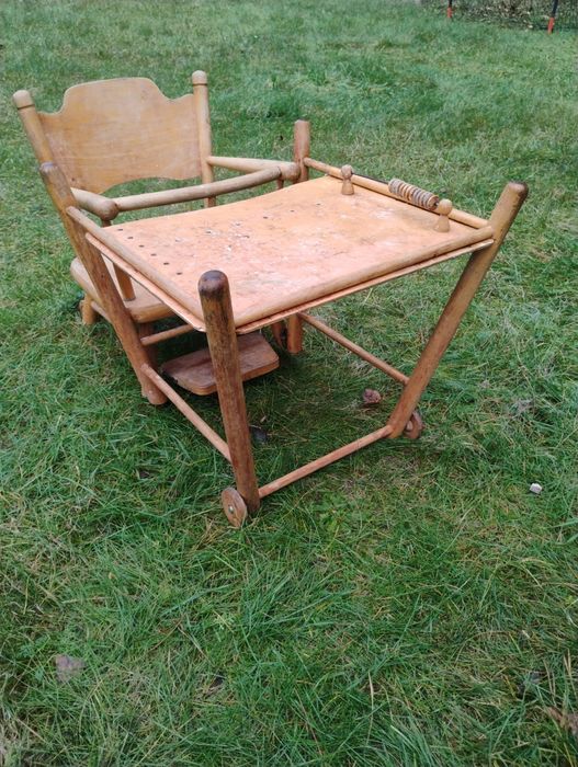 Krzesło do karmienia drewniane, odbiór osobisty.