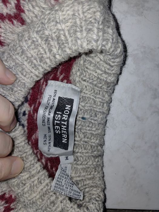 Sweterek. Śliczny i cieplutki.