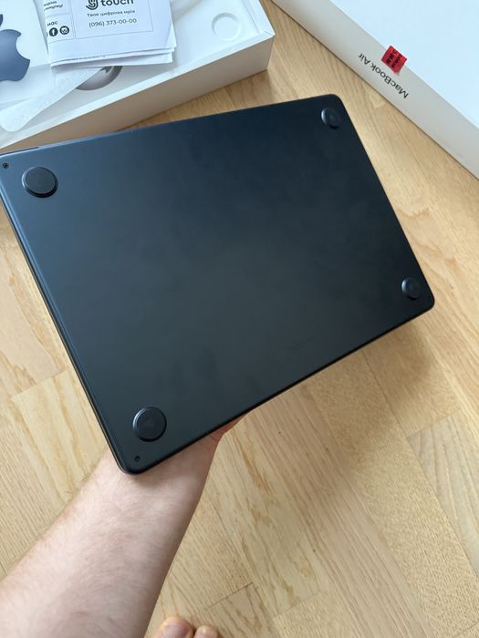 MacBook Air M2 2022 в гарному стані