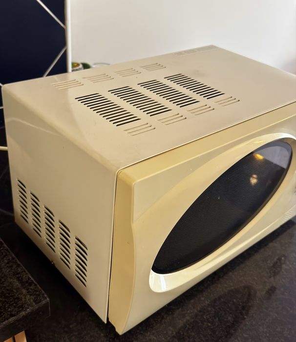 Microondas branco Kunf