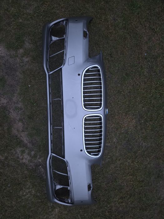 BMW F10/F11 Lci Zderzak Przedni Spryski  Pdc Ładny