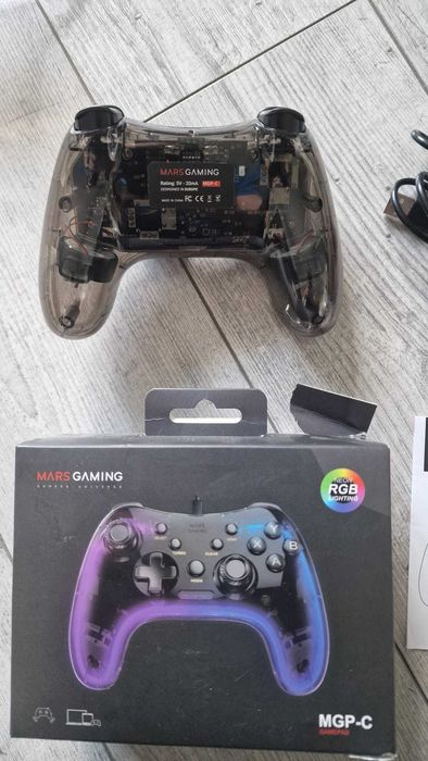 Mars Gaming MGP-C, Prof. Neonowy Gamepad RGB PC, SWITCH, PS3 i inne