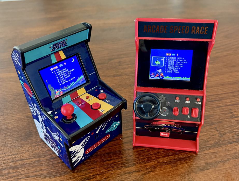 2 Mini Consolas Arcade Retro Legami – Como Novas | Diversão Garantida